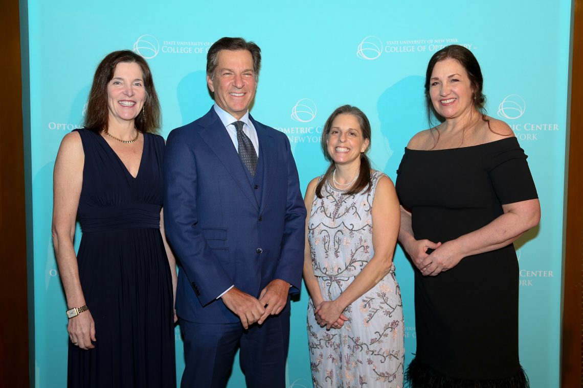 Eyes on New York 2019 Honorees Dr. Susan Fromer, Dr. Mark Fromer, Dr. Julia Appel '91 and Dr. Kimberly Reed of Regeneron