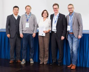 Dr. Alexandra Benavente-Pérez receives the ZEISS Young Investigator Award